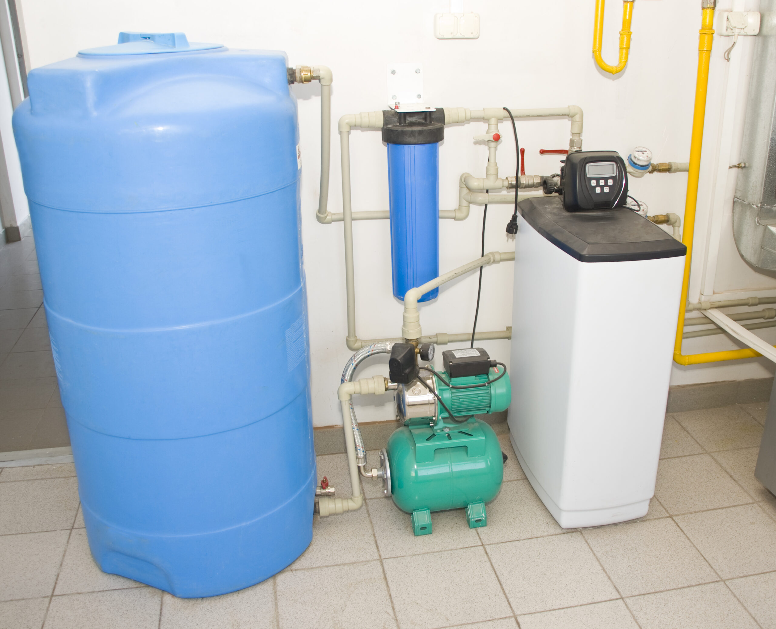 Image of a pool filter machine, used for cleaning and purifying pool water.