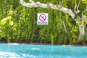 no diving signage