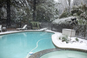 pool at winter